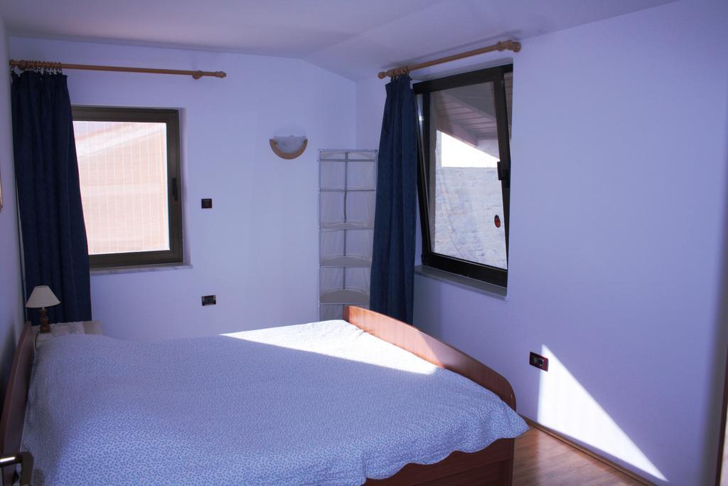 Apartment Sanja Sveti Servul